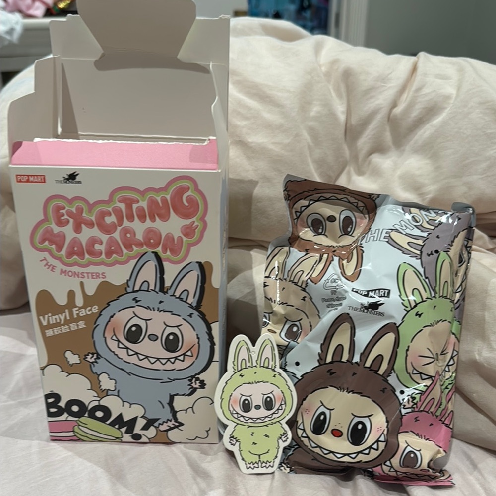 AUTHENTIC Exciting Macaron The Monsters Unopened Labubu